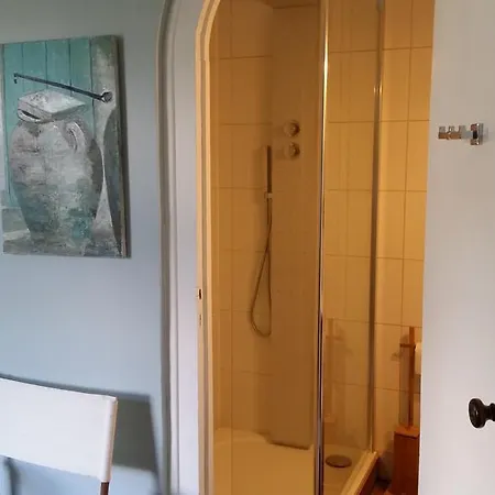 D'hotes Les Marronniers Bed and Breakfast