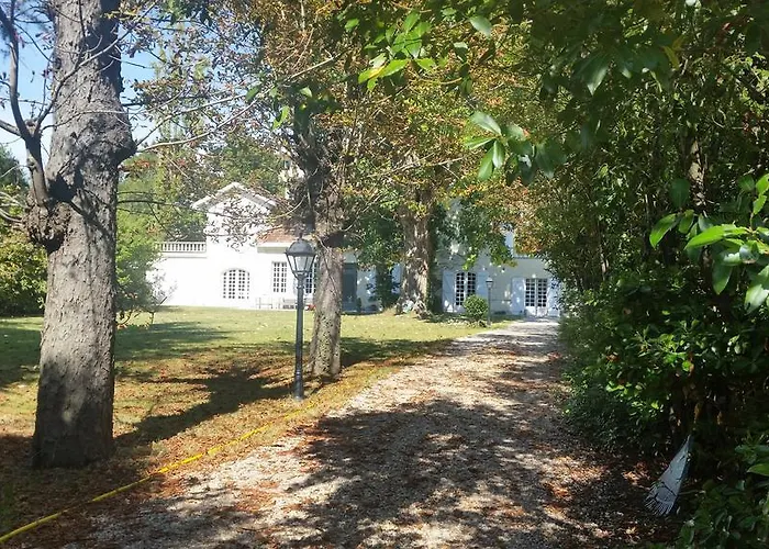 D'hotes Les Marronniers فندق مبيت وإفطار بوردو