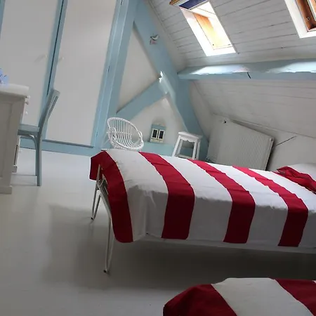 D'hotes Les Marronniers Bed & Breakfast